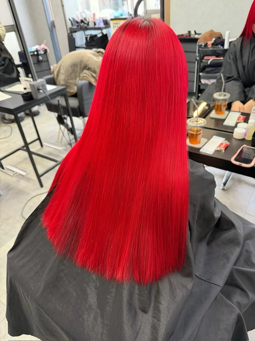 ケアブリーチ+レッド系カラー🟥♦️+トリートメント🧴の写真