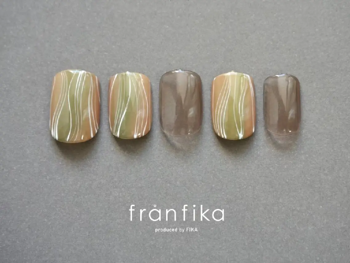 ネイル ニュアンスネイル FIKA 折戸のネイルデザイン