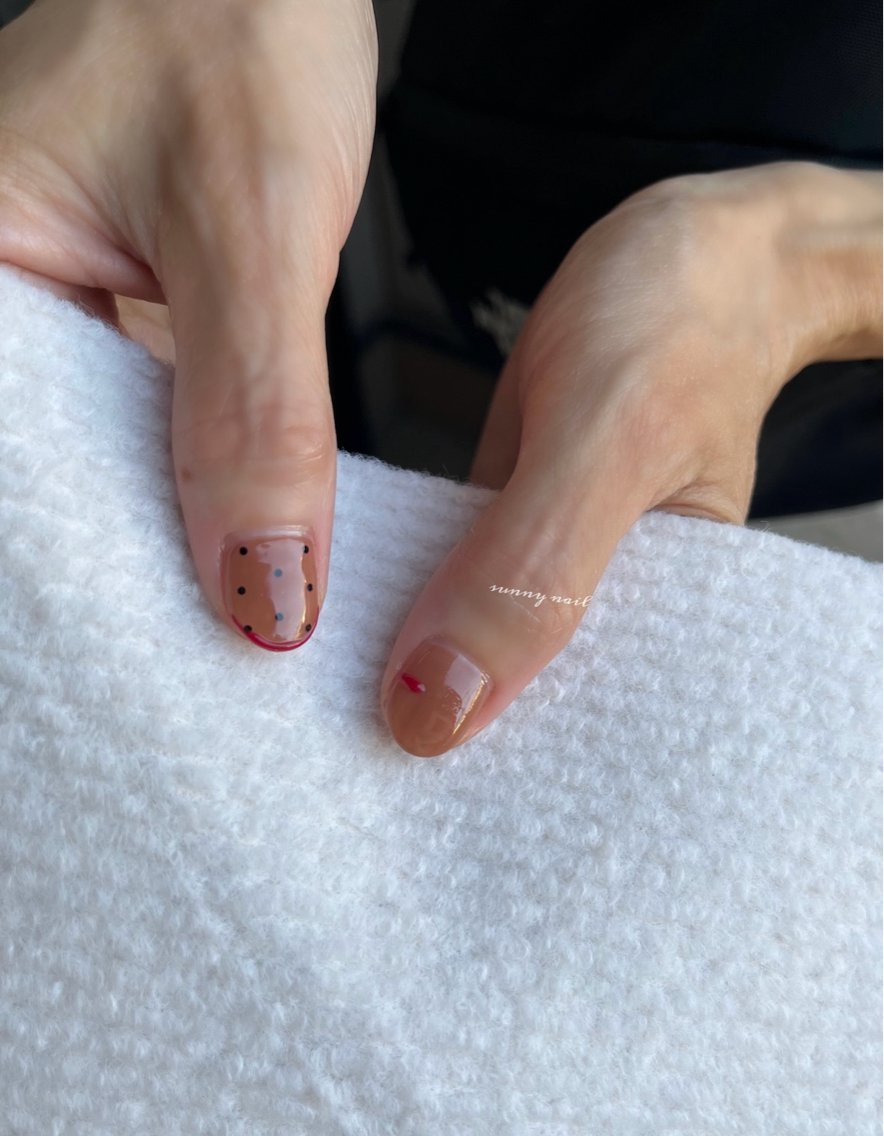 ネイル ブラウン ドット ジェルネイル ゴールド ニュアンスネイル sunny nailのネイルデザイン