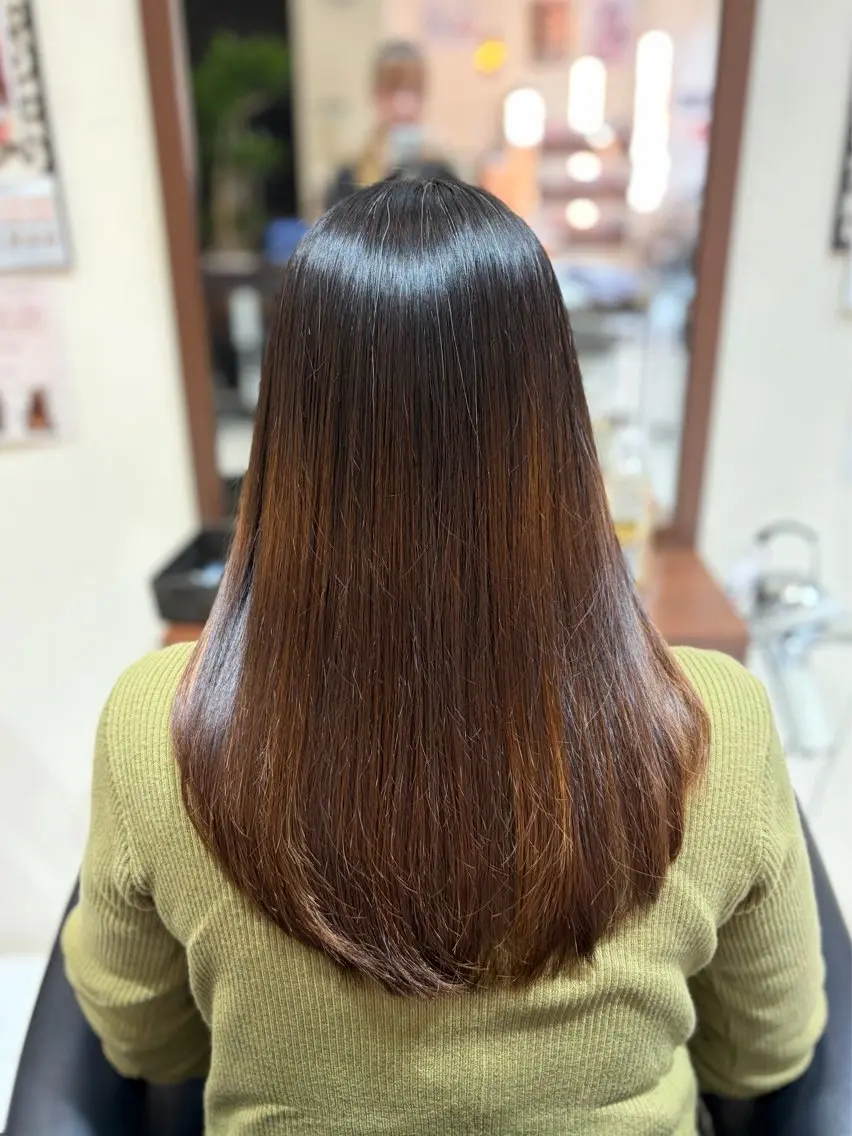 ロング カット 縮毛矯正 トリートメント Aphrodite 横手 亜紀のヘアスタイル