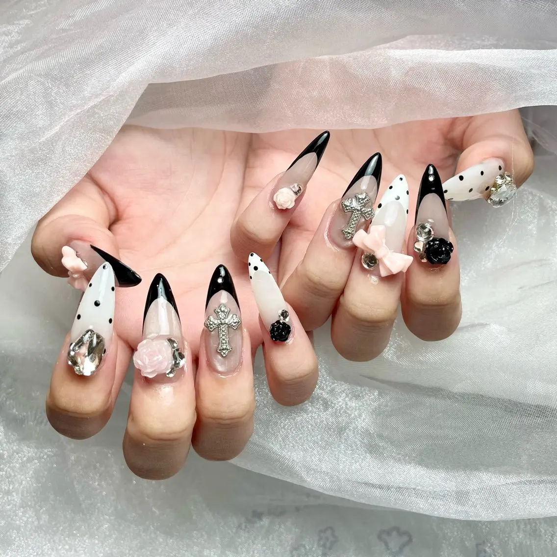ネイル ハンドネイル MiuMiu Nail 渋谷のネイルデザイン