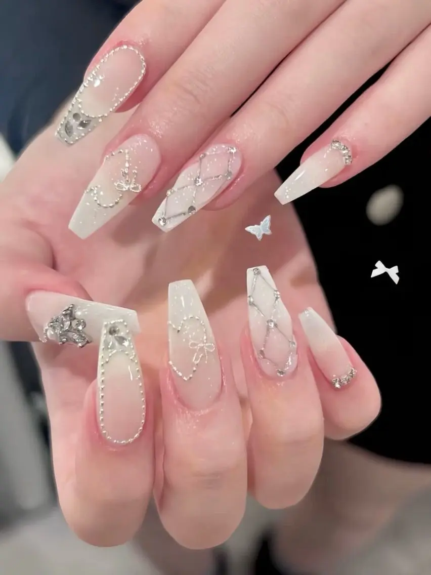 ネイル 韓国ネイル ニュアンスネイル シンプルネイル 春ネイル ワンホンネイル Nihonthy Nail 新宿のネイルデザイン