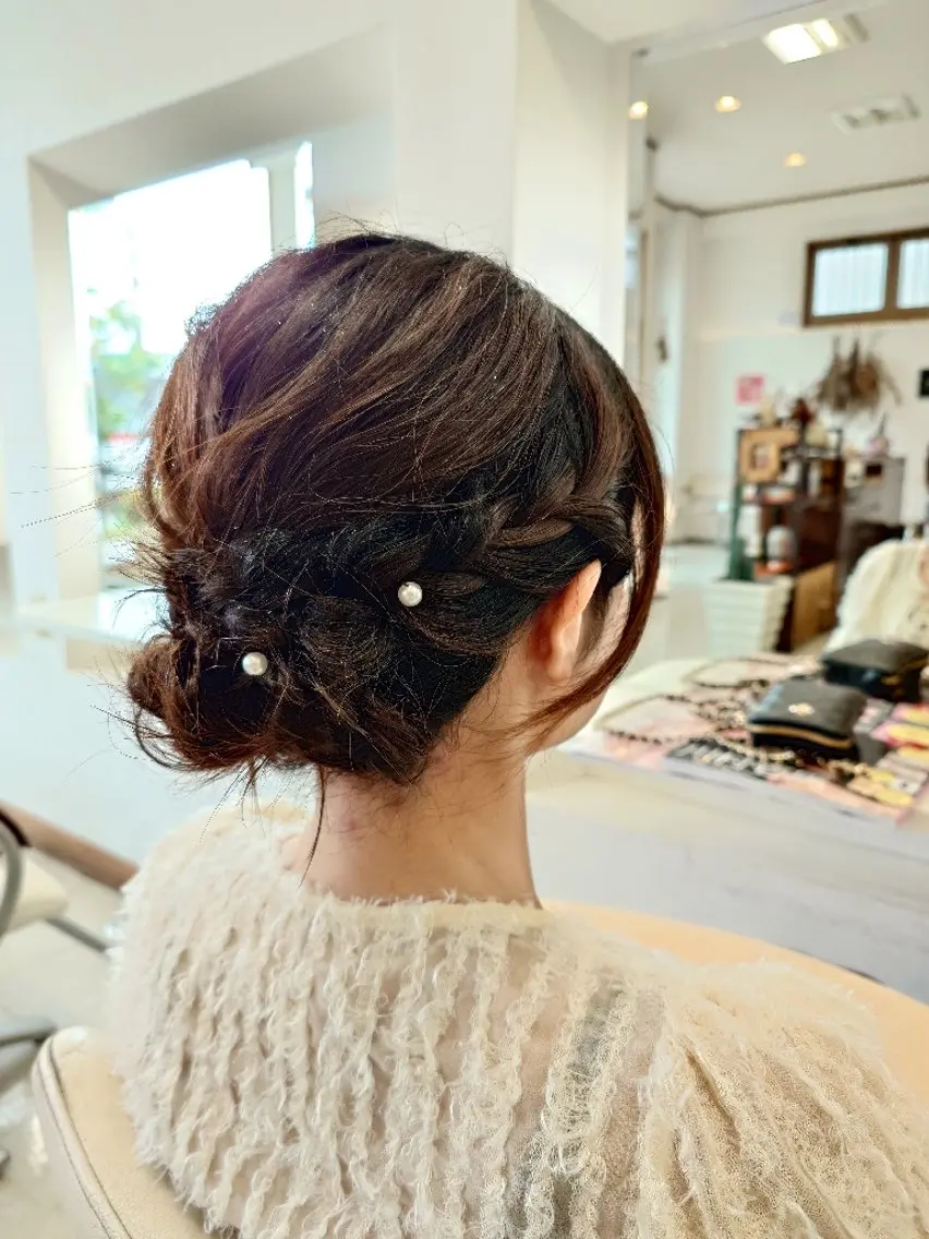 ミディアム ヘアアレンジ ヘアセット キンジョウ エナミのヘアスタイル