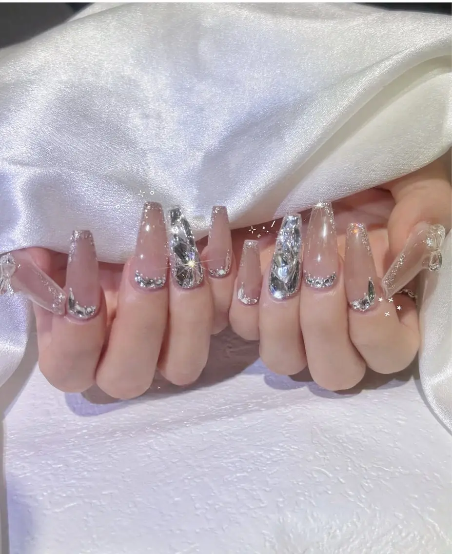 ネイル アニマル柄 オーロラネイル チークネイル フラッシュネイル ジェルネイル ハンドネイル Tira Nailのネイルデザイン