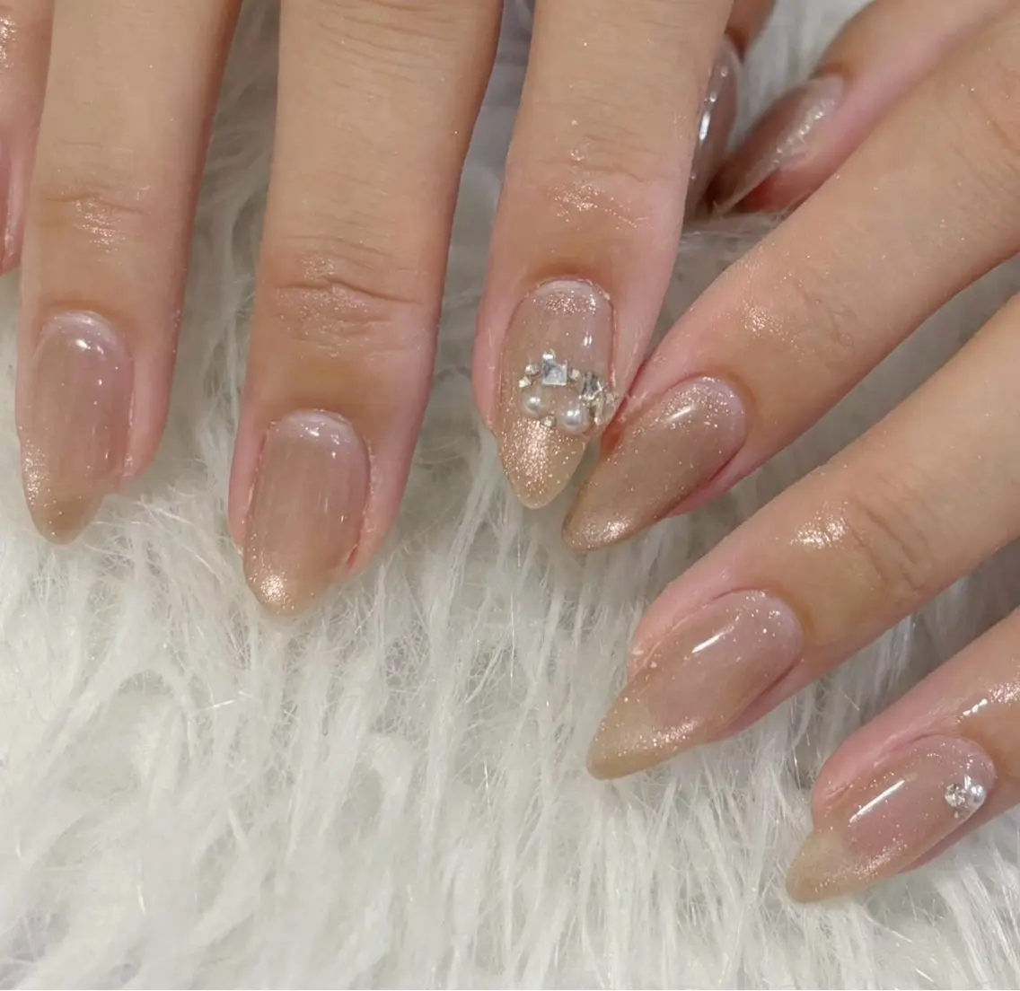 ネイル フットネイル LAVISH sakiのネイルデザイン