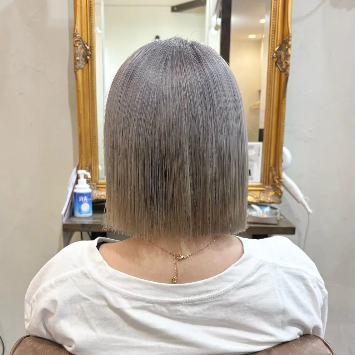 ミディアム カット ヘアカラー 大西 未来のヘアスタイル