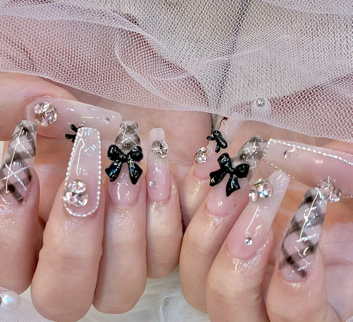 ネイル ジェルネイル ネイルチップ ハンドネイル KIREIE NAILSのネイルデザイン