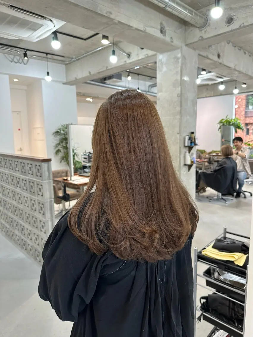 ロング 顔周りカット レイヤーカット カット ヘアカラー トリートメント カイリ /レイヤーカットのヘアスタイル