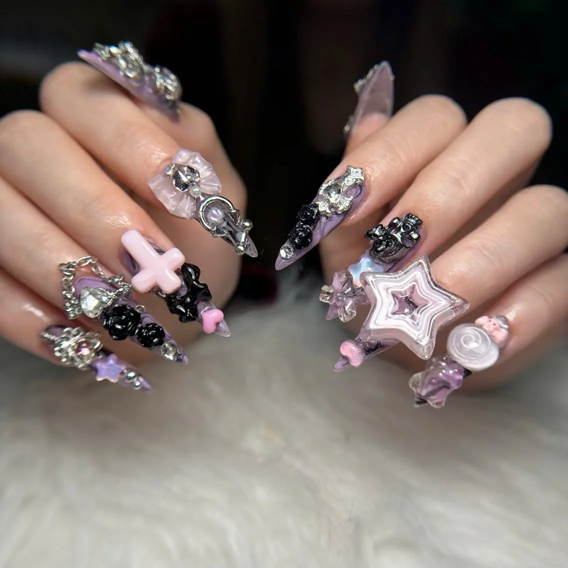 ネイル オーロラネイル チークネイル 長さ出し フラッシュネイル フットネイル ハンドネイル KITTY nailsのネイルデザイン