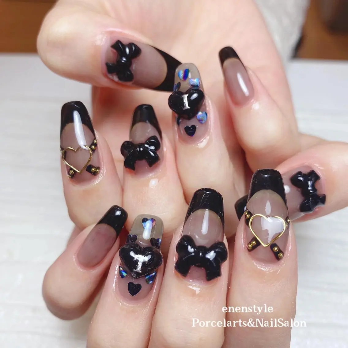 ミディアム ネイル 🐾enen style 🐾のネイルデザイン