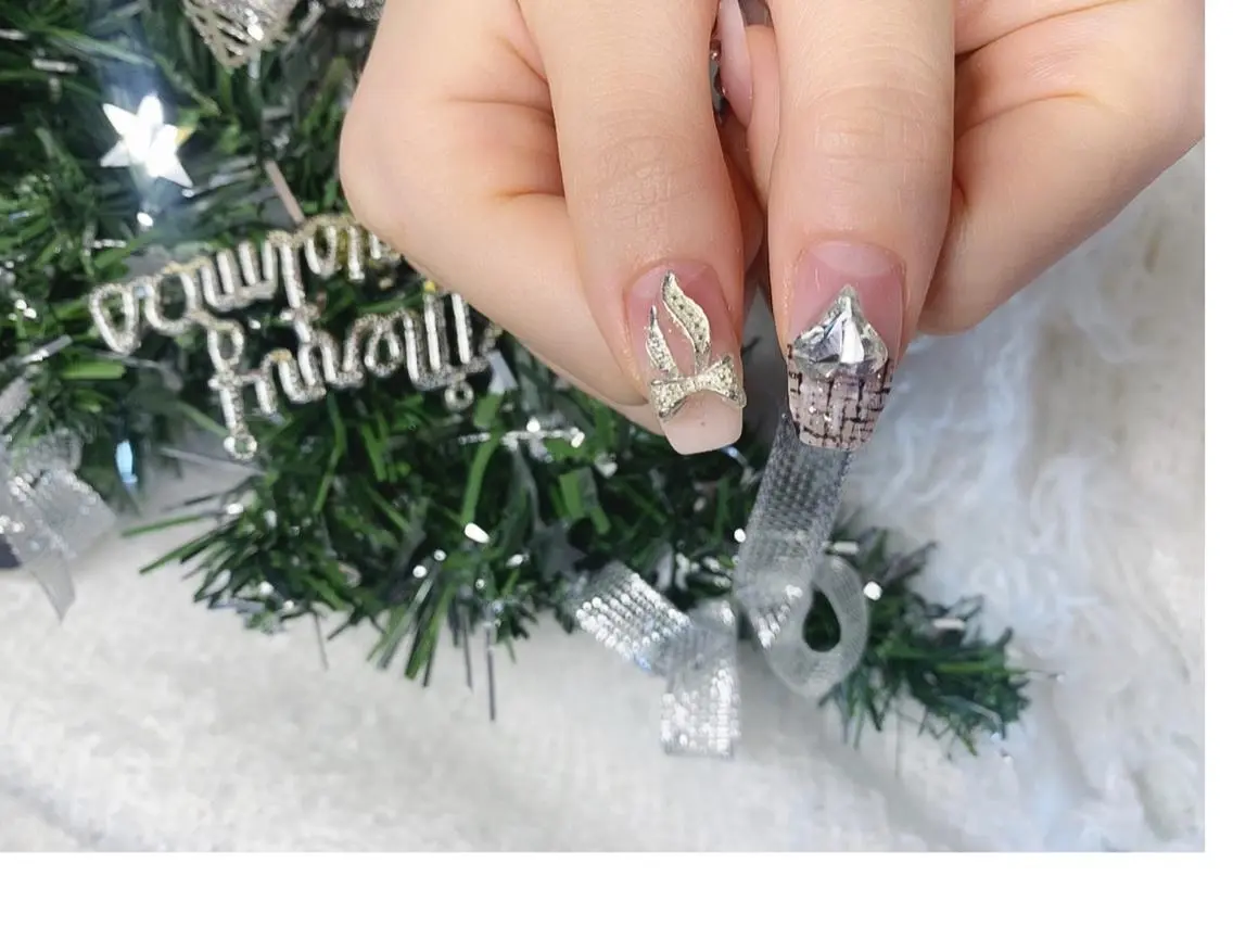 ネイル リボン *･*MIMnail 1号店･*:･*のネイルデザイン