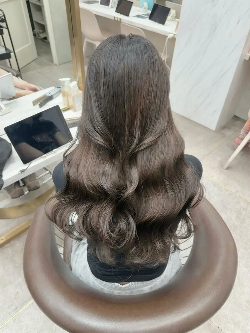 セミロング カラー ヘアアレンジ カット ヘアカラー トリートメント 天神/ブリーチ/ ブリーチなしカラーのヘアスタイル