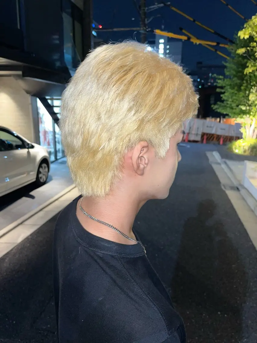 カラー ヘアアレンジ メンズ ヘアカラー 原宿・デザインカラー YUI🤍ྀིのヘアスタイル