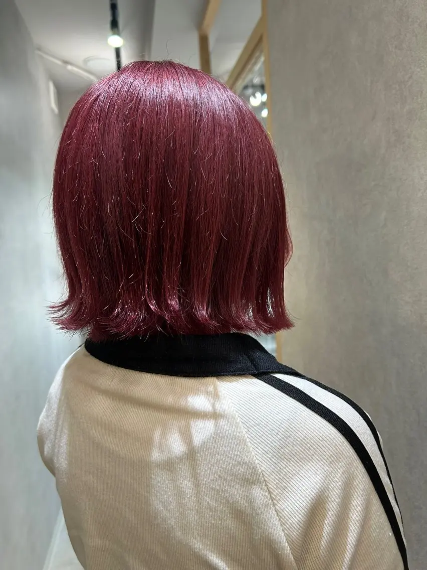 ミディアム カット ヘアカラー ハイトーン・ボブ 🎀/𝐚𝐨𝐢のヘアスタイル