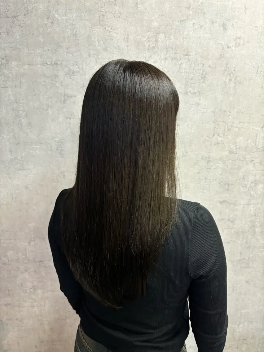 ロング カット ヘアカラー トリートメント 下河 美友のヘアスタイル