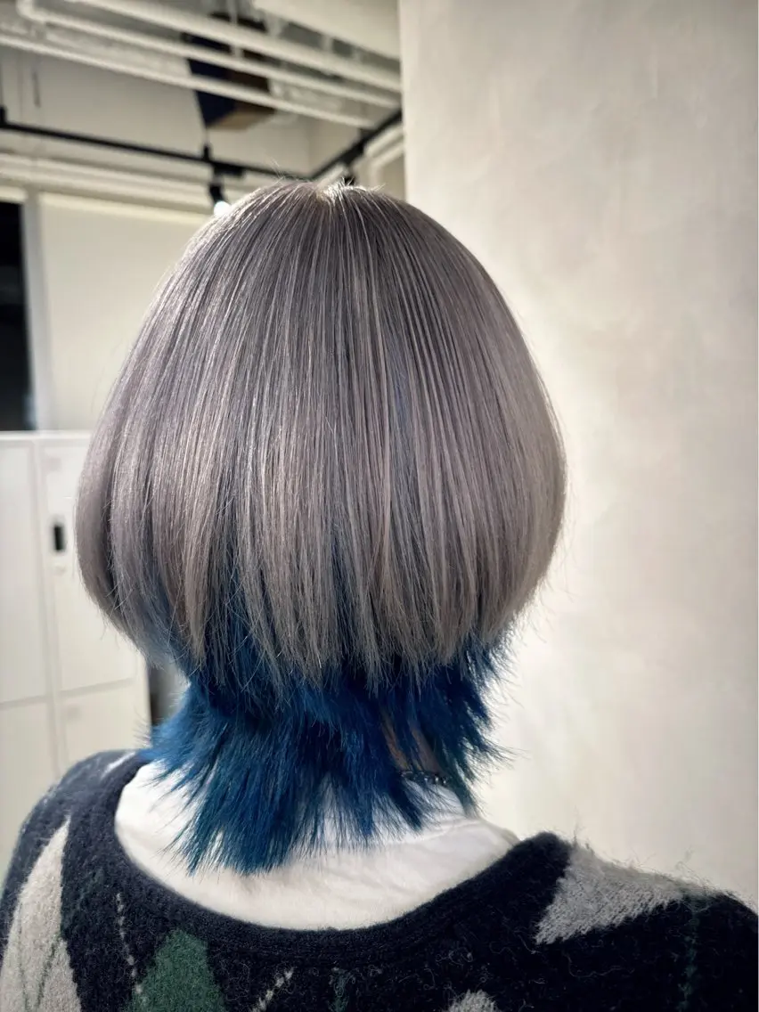 ミディアム カラー アクアカラー ブリーチ ブルーカラー ケアブリーチ デザインカラー カット ヘアカラー トリートメント 透明感カラー✨艶髪 制作🌱山根あゆみのヘアスタイル