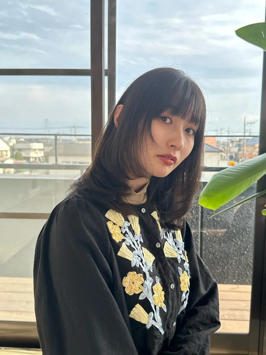 セミロング カラー レイヤーカット ワンホンレイヤー カット ヘアカラー トリートメント 韓国ハッシュカット/ レイヤー/常角友野のヘアスタイル
