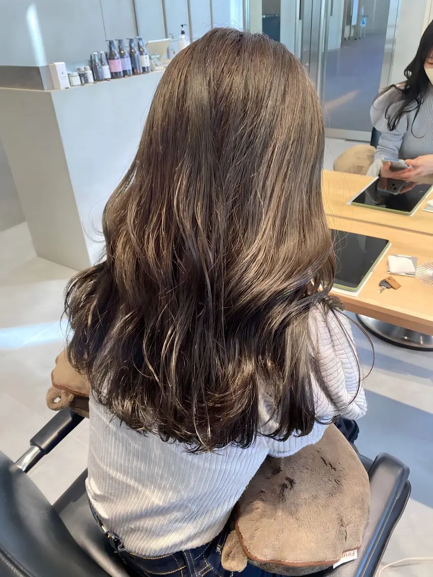 ロング カラー カット ヘアカラー トリートメント ヘアセット 🎀韓国レイヤー 🇰🇷mireiのヘアスタイル
