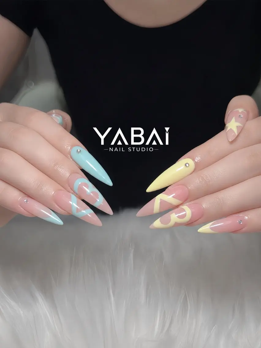 ネイル アートネイル ブルー クリアネイル ハート ロングネイル ハンドネイル YABAI NailStudioのネイルデザイン