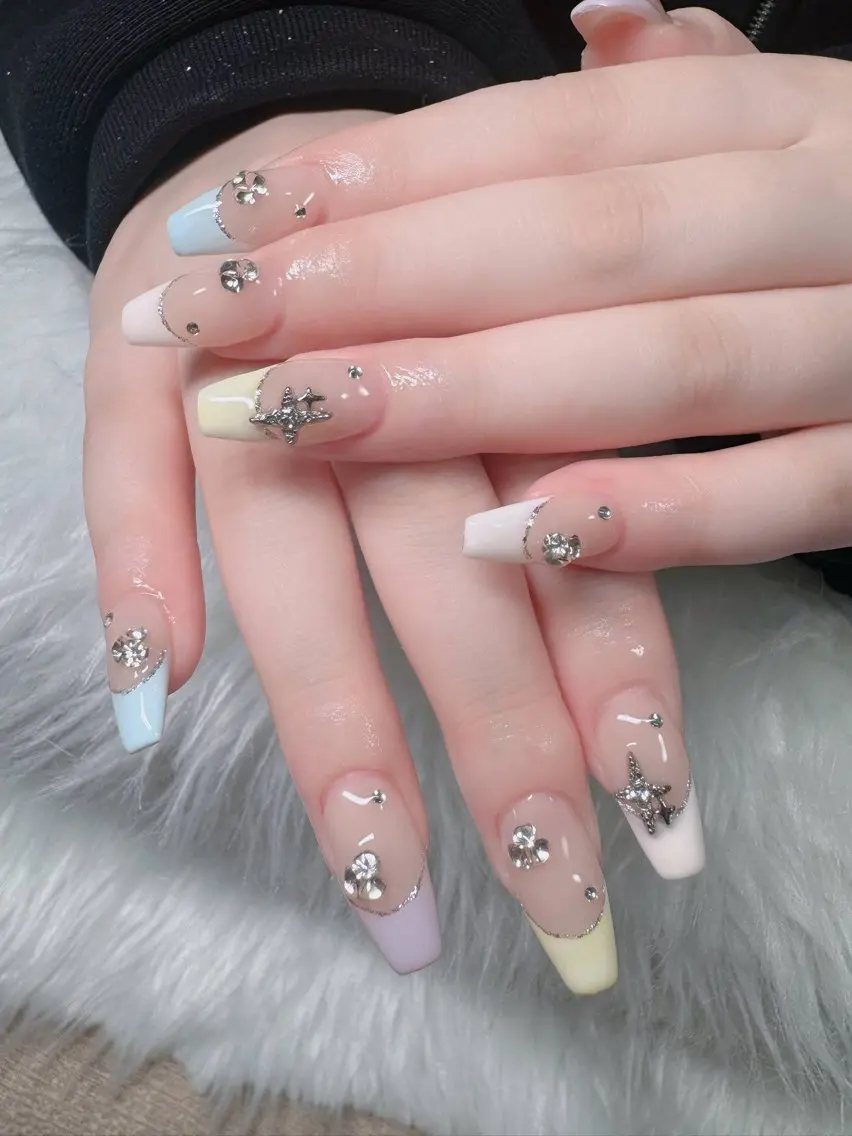 ネイル フレンチネイル ジェルネイル ハロウィン キラキラネイル 韓国ネイル ハンドネイル H.baby Nail Salonのネイルデザイン