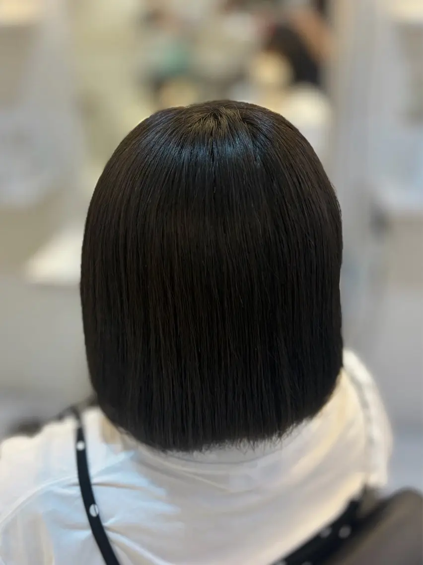 ショート ヘアカラー 𝐋𝐞𝐞四ツ橋 𝐍𝐞𝐢𝐫𝐨のヘアスタイル