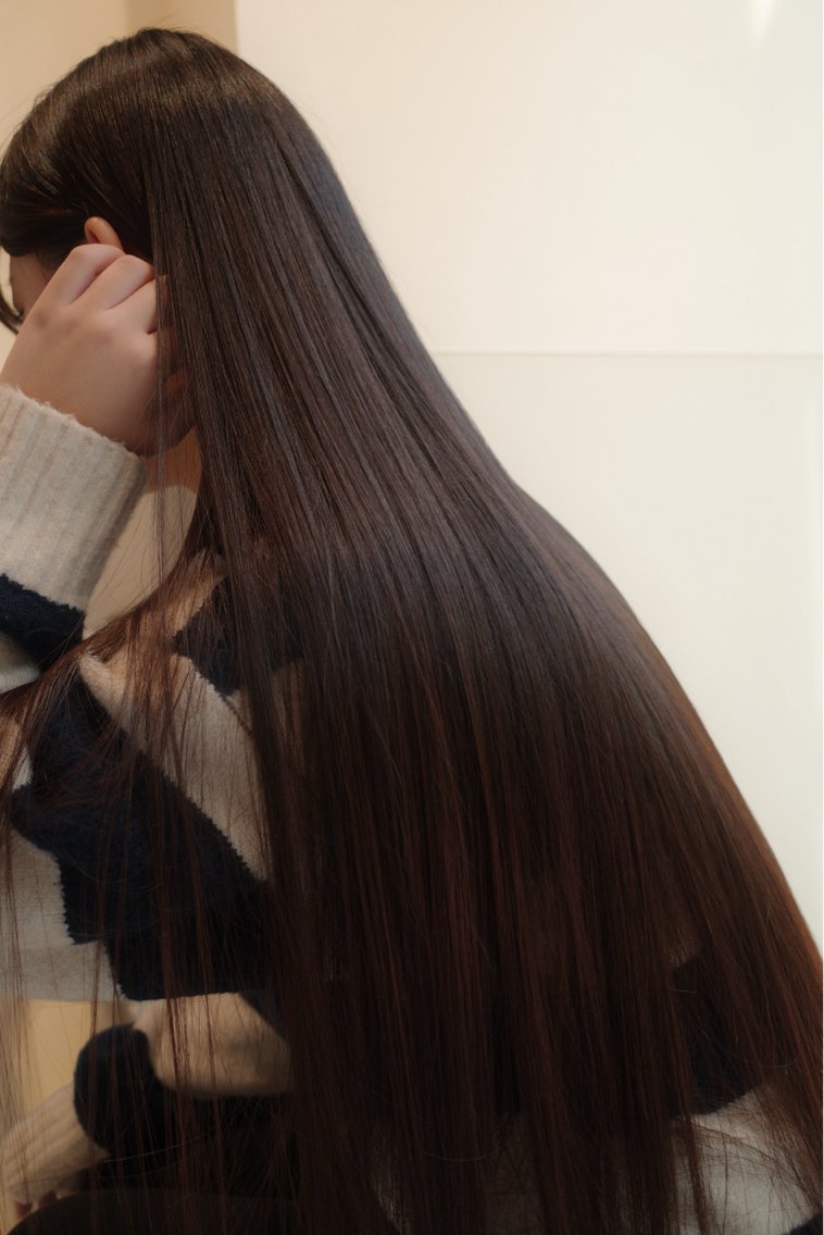 セミロング カラー カット 縮毛矯正 トリートメント 切りっぱなしヘアボブ ミディアムヘアRYOのヘアスタイル
