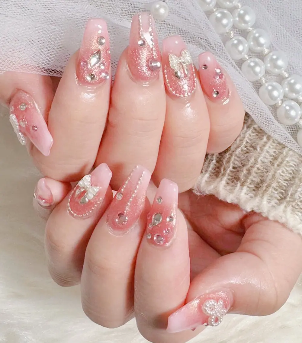 セミロング ハンドネイル Hanaai Salon新宿店のネイルデザイン