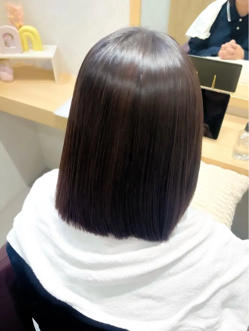 ミディアム カット 縮毛矯正 トリートメント 透明感カラー/韓国 レイヤーmomokaのヘアスタイル