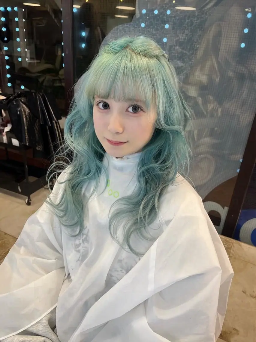 セミロング カラー ヘアアレンジ ヘアカラー @kyoniyy KYONIのヘアスタイル