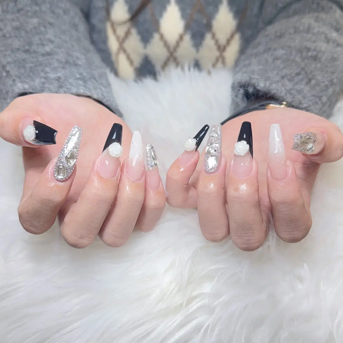 ネイル 韓国ネイル 持ち込み ニュアンスネイル ワンホンネイル ハンドネイル Mio Nailのネイルデザイン