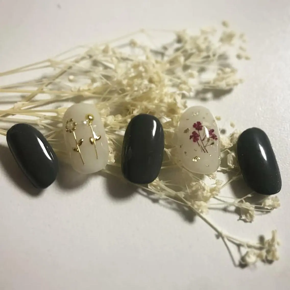 ネイル 成人式 ブライダルネイル ハンドネイル ハンドケア lylynail YUUKAのネイルデザイン