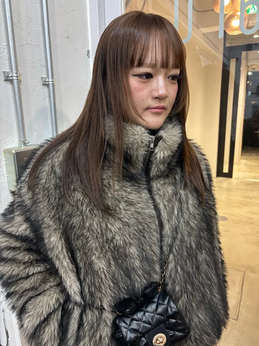 ロング ヘアカラー 大西 柚羽のヘアスタイル