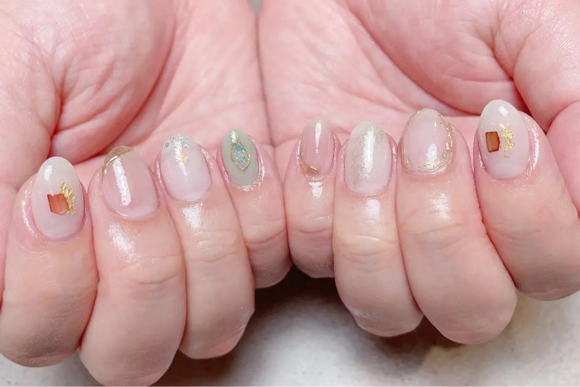 ネイル ジェルネイル キラキラネイル 持ち込み ニュアンスネイル ピンク ハンドネイル 小林 ゆりあのネイルデザイン