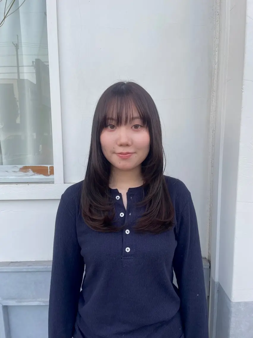 ミディアム 佐々木 彩羽のヘアスタイル