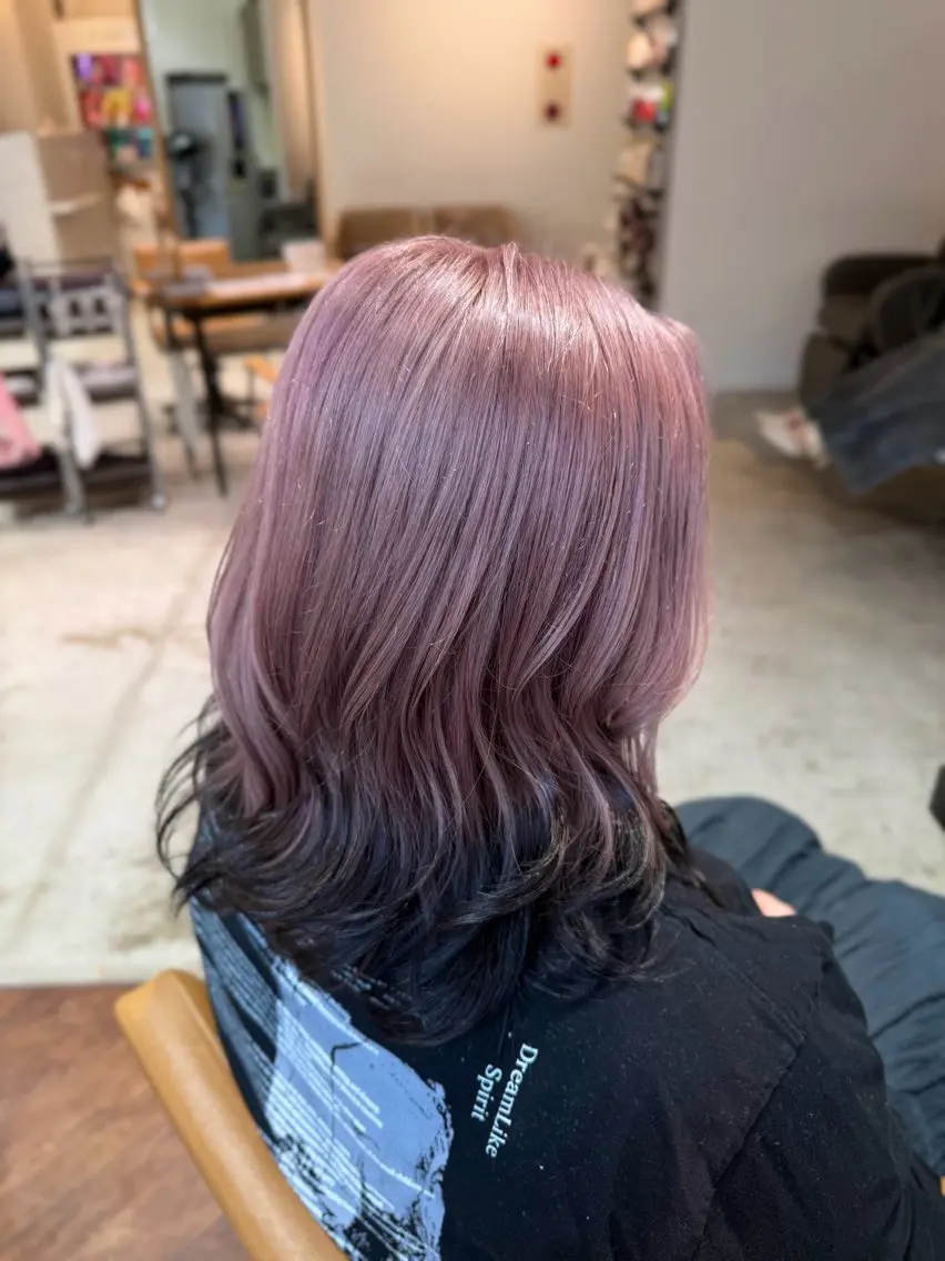 ミディアム カラー ブリーチ ケアブリーチ デザインカラー ダブルカラー カット ヘアカラー トリートメント 髪質改善/韓国風 🦕ＡＫＡＲＩ🩵のヘアスタイル