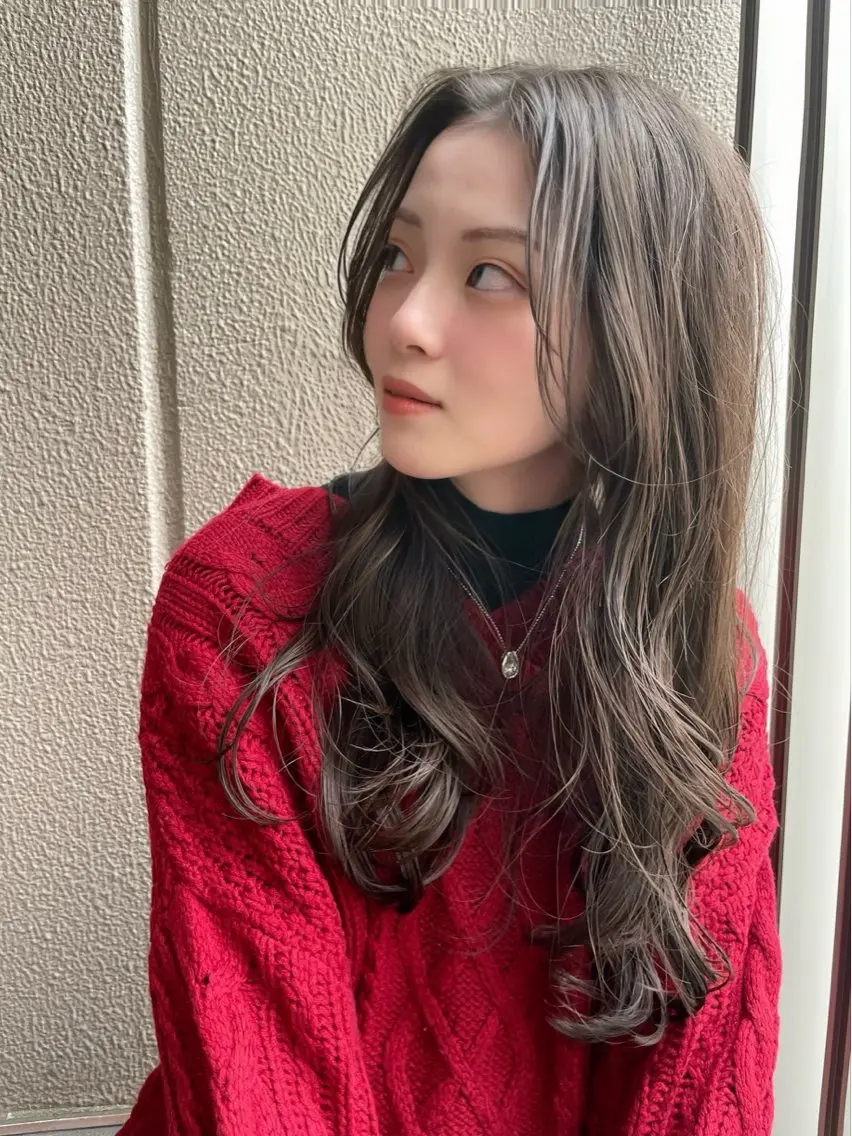ロング カット ヘアカラー 平 一裕のヘアスタイル