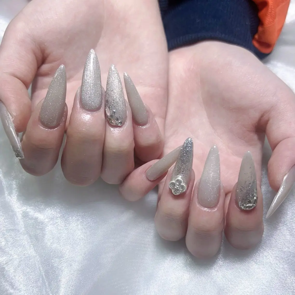 メンズ ネイル メンズ韓国風 アートネイル オーロラネイル ガーリー キラキラネイル ハンドネイル Nail salon 木にいるのネイルデザイン