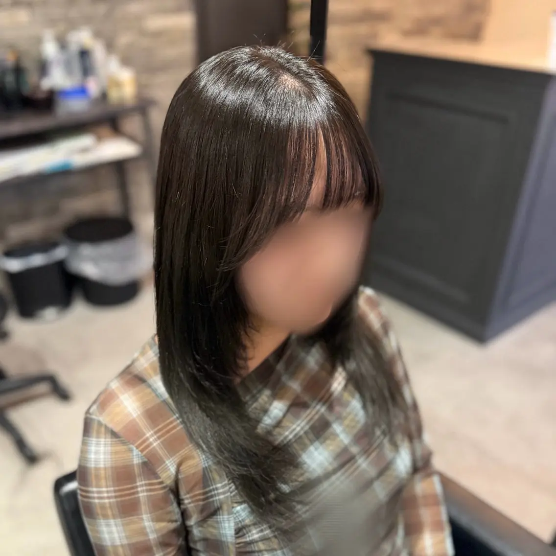 ロング カラー グレージュ ミント レイヤーカット カット ヘアカラー トリートメント Dia アキヨシ ミユのヘアスタイル