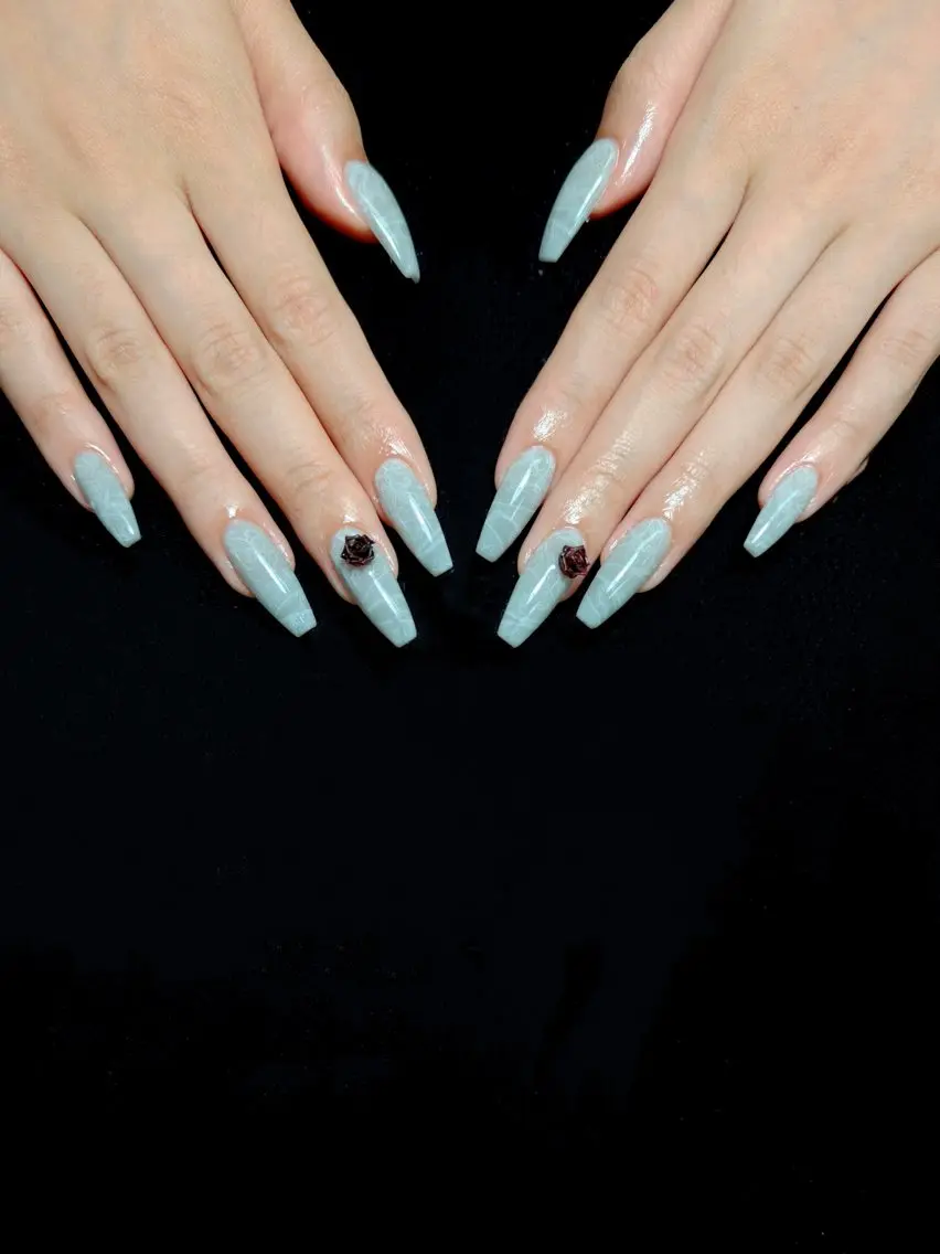 ネイル ハンドネイル ongles chicのネイルデザイン