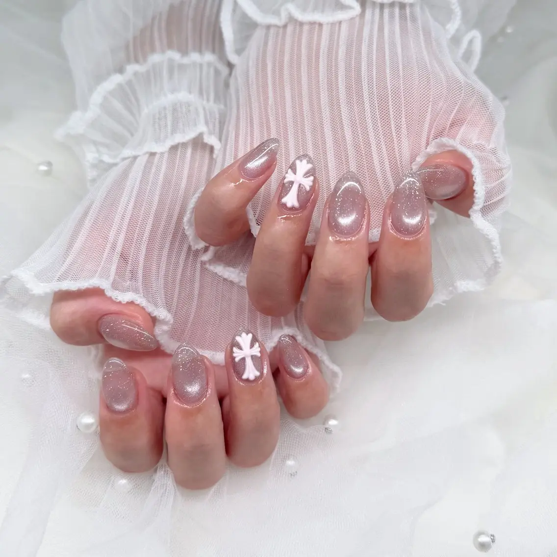 ミディアム ハンドネイル LAVISH momokaのネイルデザイン