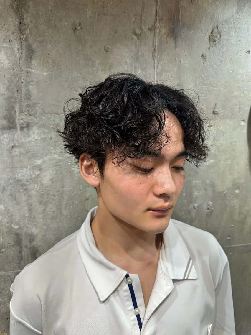 ショート パーマ メンズ メンズパーマ 波巻きパーマ 外国人風カラー スパイラルパーマ メンズ専門 Ryukiのヘアスタイル