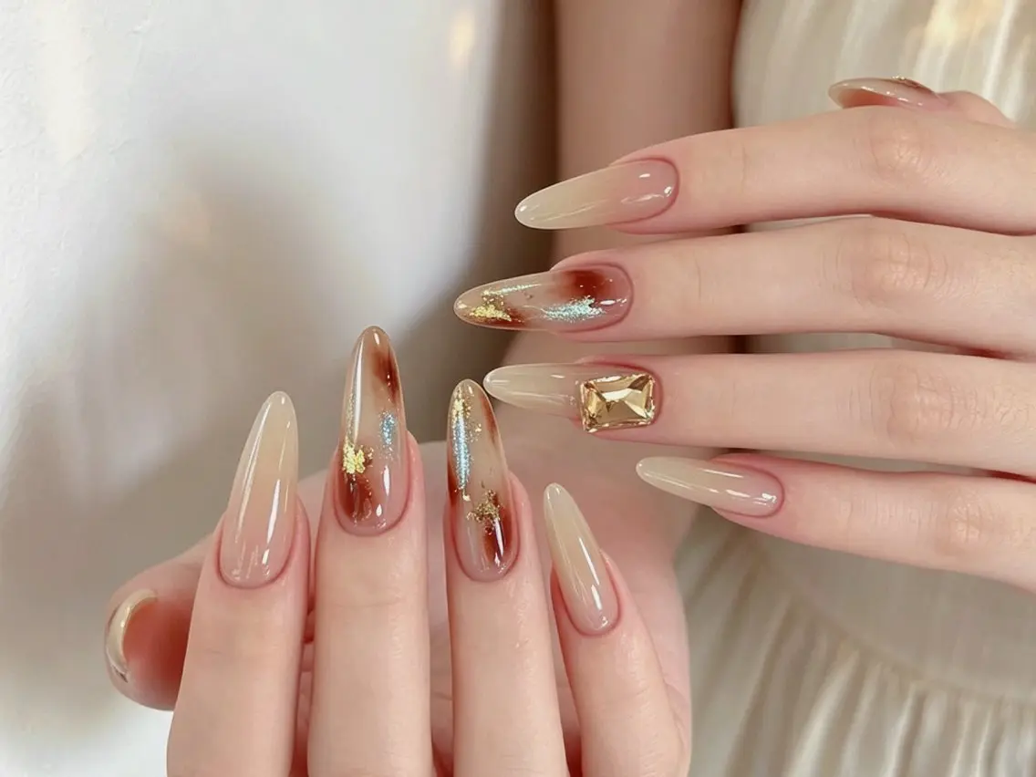 メンズ ネイル メンズ韓国風 オーロラネイル チークネイル 長さ出し フレンチネイル ハンドネイル ハンドケア NEW NAIL 池袋🔥🧲のネイルデザイン