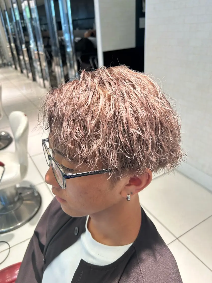 ショート カラー パーマ カット パーマ トリートメント 小沼 正悟のヘアスタイル