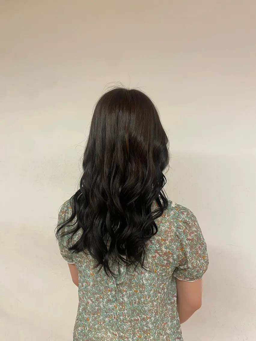 カラー ベージュカラー オリーブベージュ 菊池唯愛 暖色カラー / メンズカットのヘアスタイル