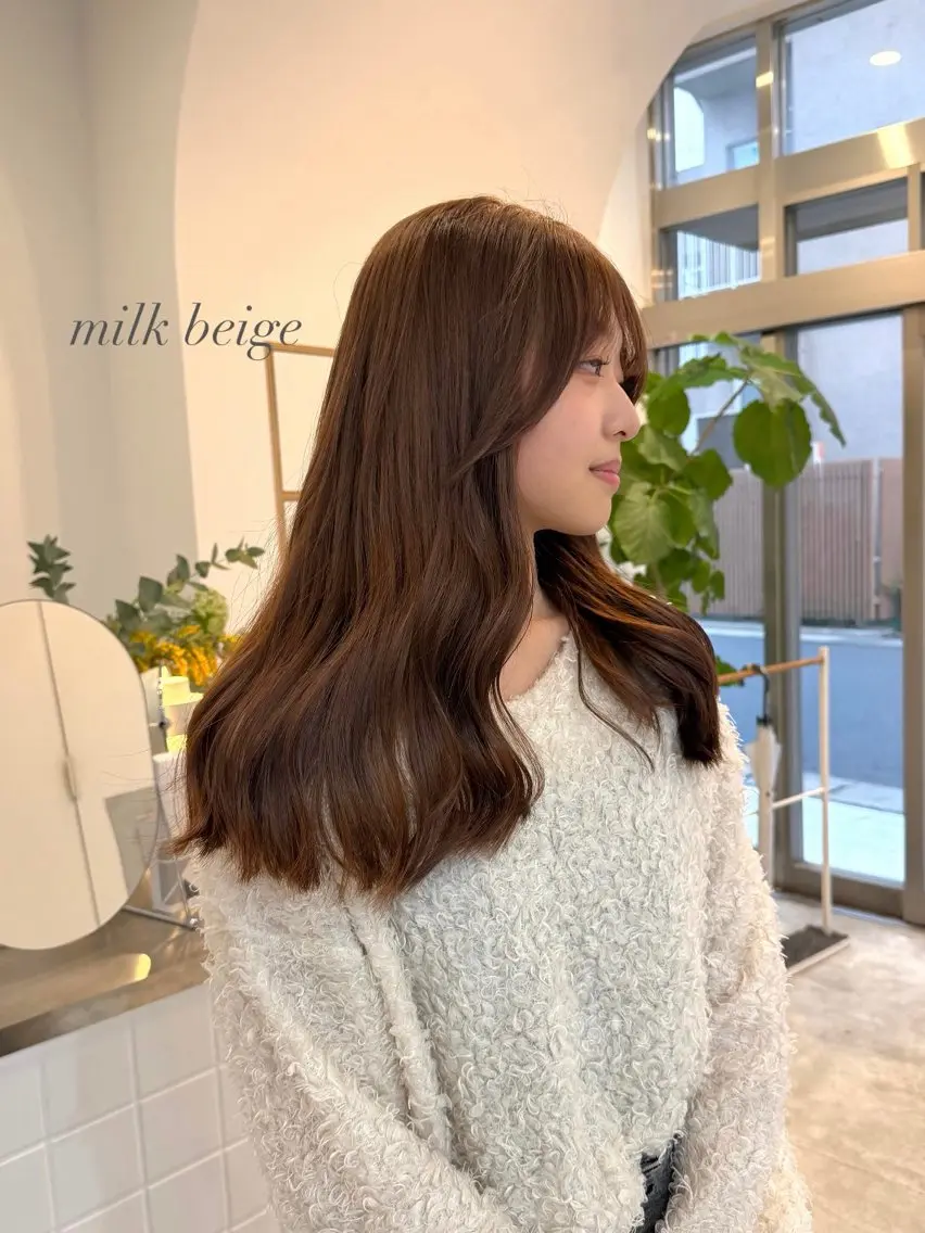 ロング ヘアカラー 山口 愛結のヘアスタイル