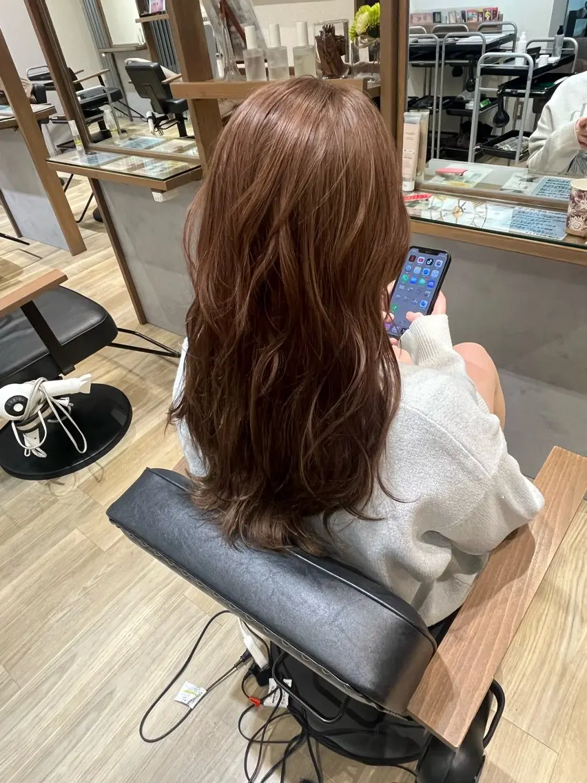 ロング カット ヘアカラー 樋口 莉奈のヘアスタイル