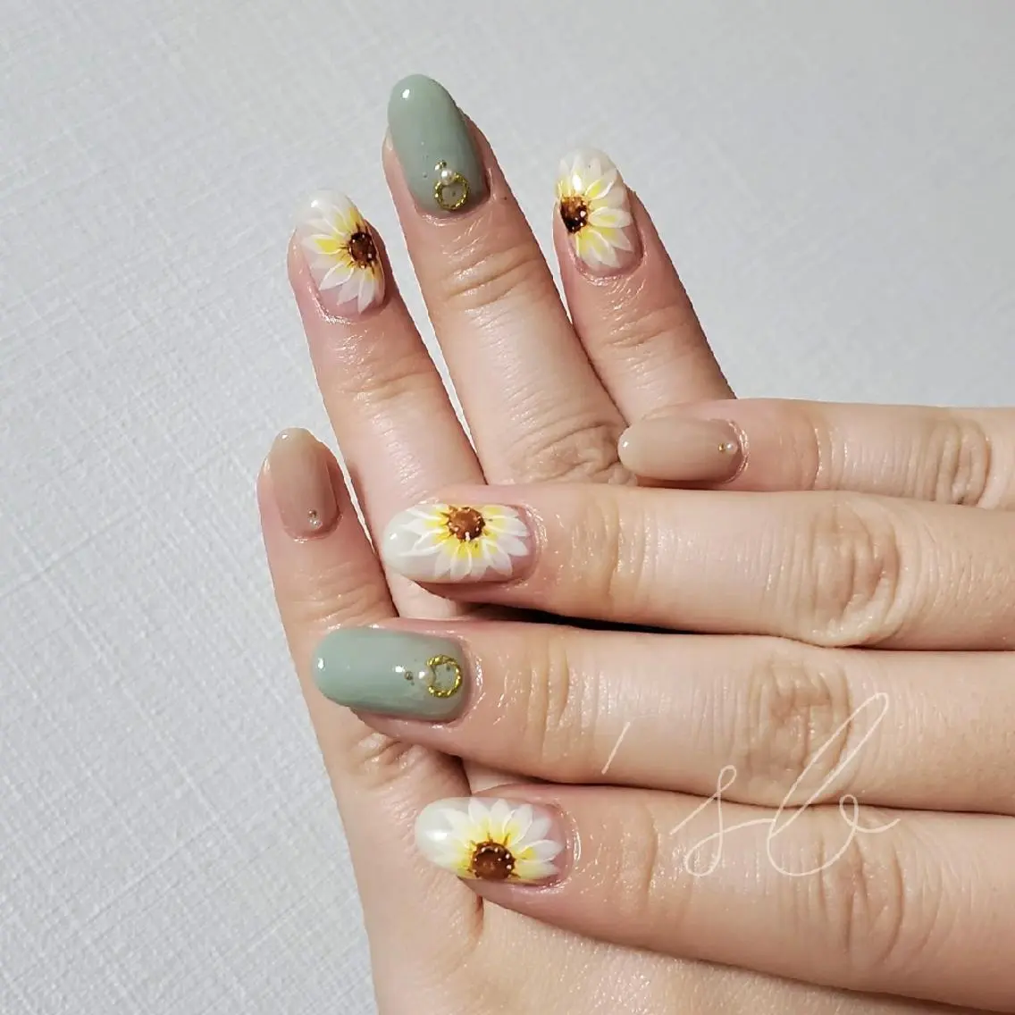 ネイル ハンドネイル nailroom‪ sb‪‪𓈒𓂂𓏸のネイルデザイン