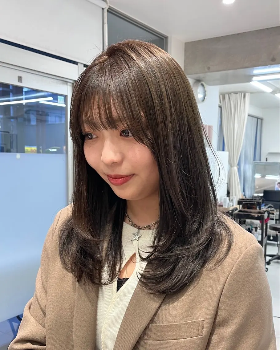 セミロング 🫧伊東　美優🫧 レイヤーカット⭐︎のヘアスタイル