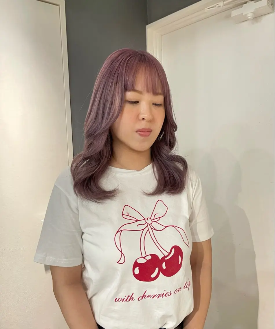 セミロング 平井 よし乃のヘアスタイル