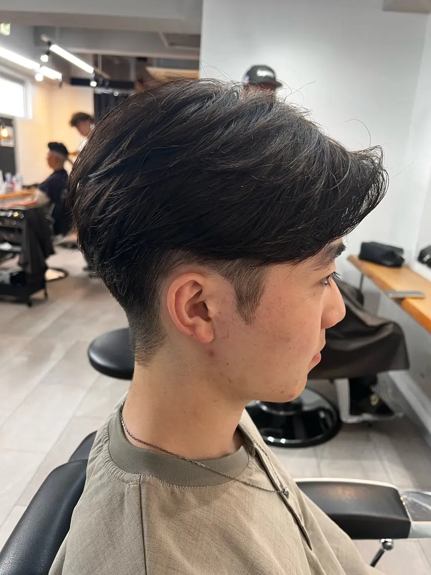 ショート カット メンズカット、パーマ 特化🔥🌊瀬川竜生のヘアスタイル
